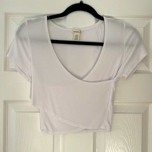 NWOT Fashion Nova White Crop Top Size Large